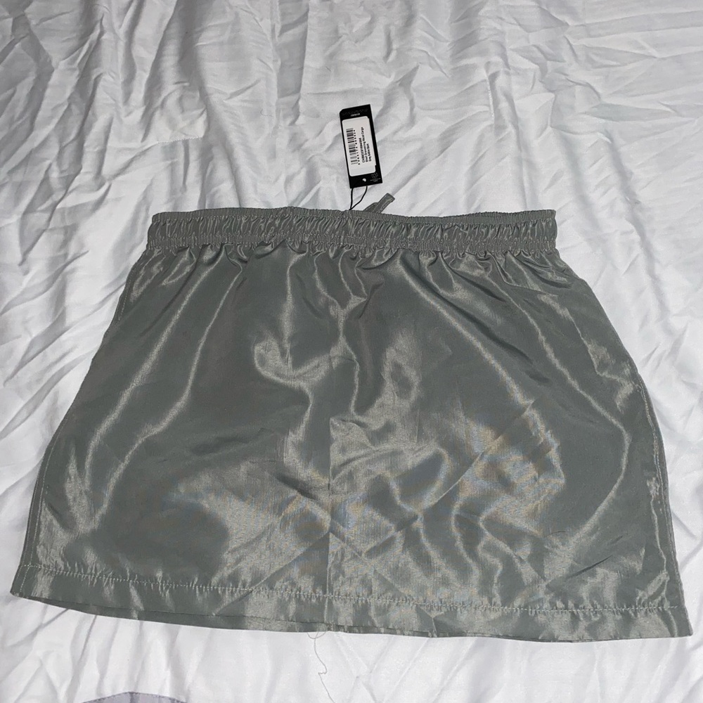 SIZE:4 - Picture 2 of 2